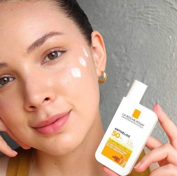 KIT CURCUMA : Coton curcuma + Sérum au curcuma + Masque au curcuma + Crème solaire La Roche Posail
